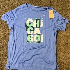 Mens Chicago Marathon short sleeve size L